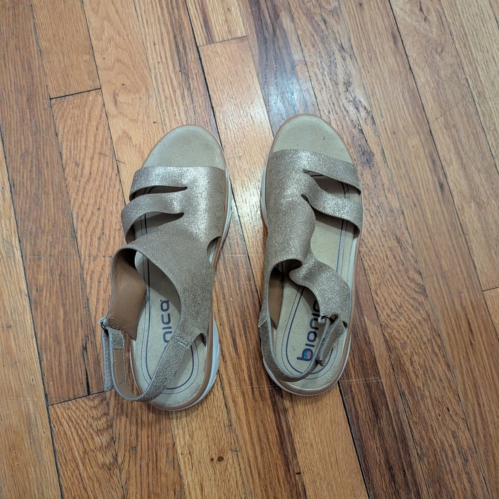 Bionica Gold Women's Sandals